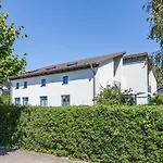 Apartment Apartmenthaus Bull 6 *