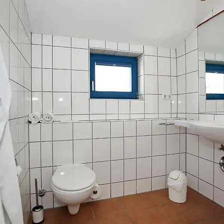 Apartment Apartmenthaus Bull 6 Kuehlungsborn